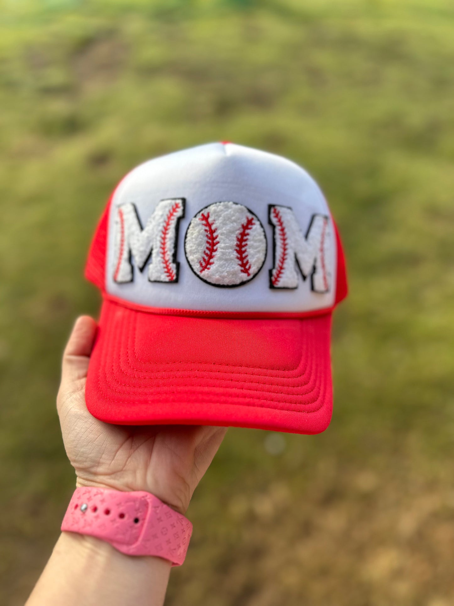 M⚾️M chenille patch trucker hat baseball